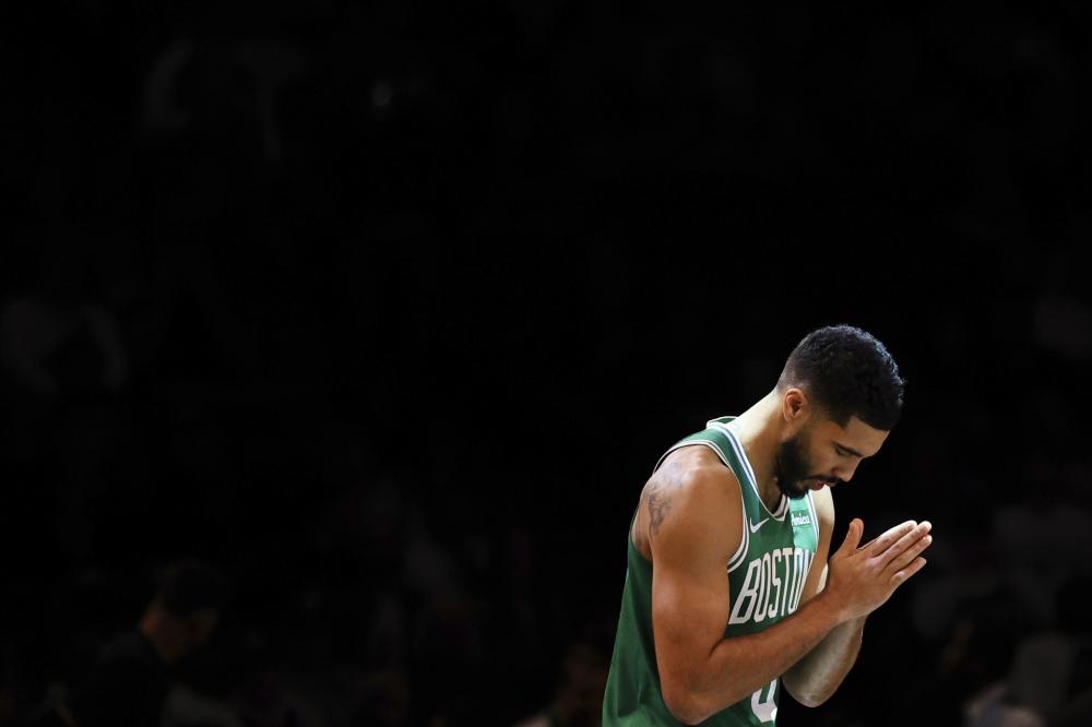 是保证球队 是保证球队