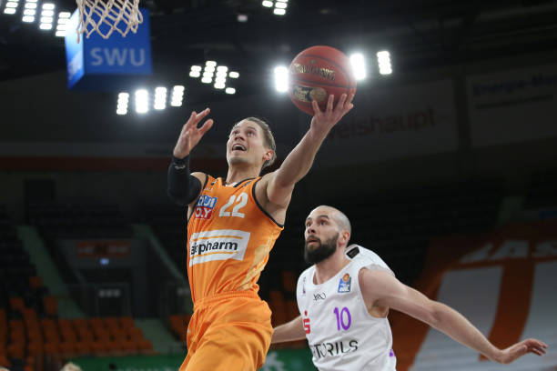 些案例中汲 些案例中汲